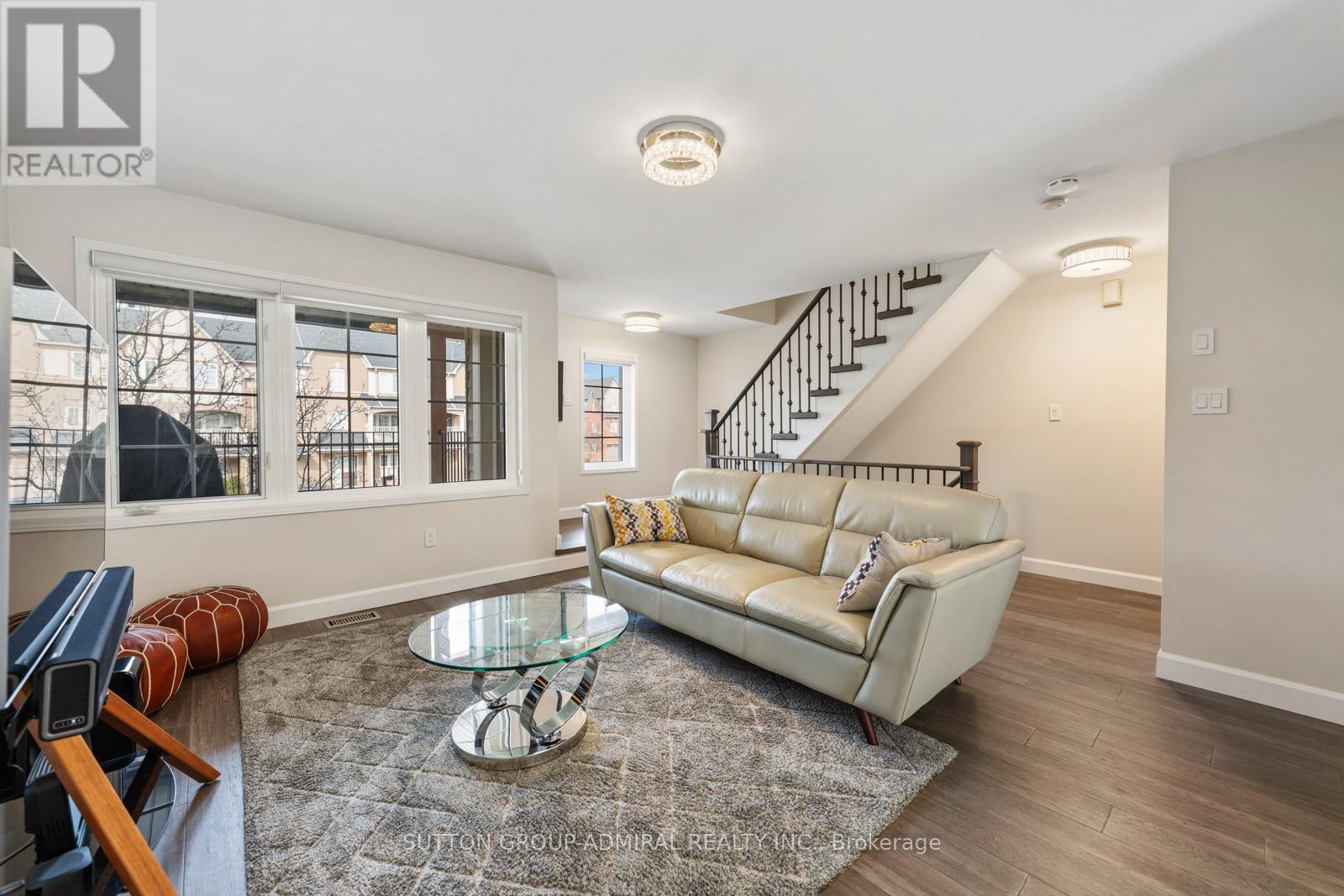 8 - 2341 Parkhaven Boulevard, Oakville, Ontario  L6H 7S5 - Photo 7 - W12938534