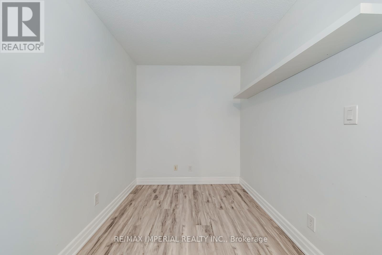 210 - 4850 Glen Erin Drive, Mississauga, Ontario  L5M 7S1 - Photo 10 - W12938544