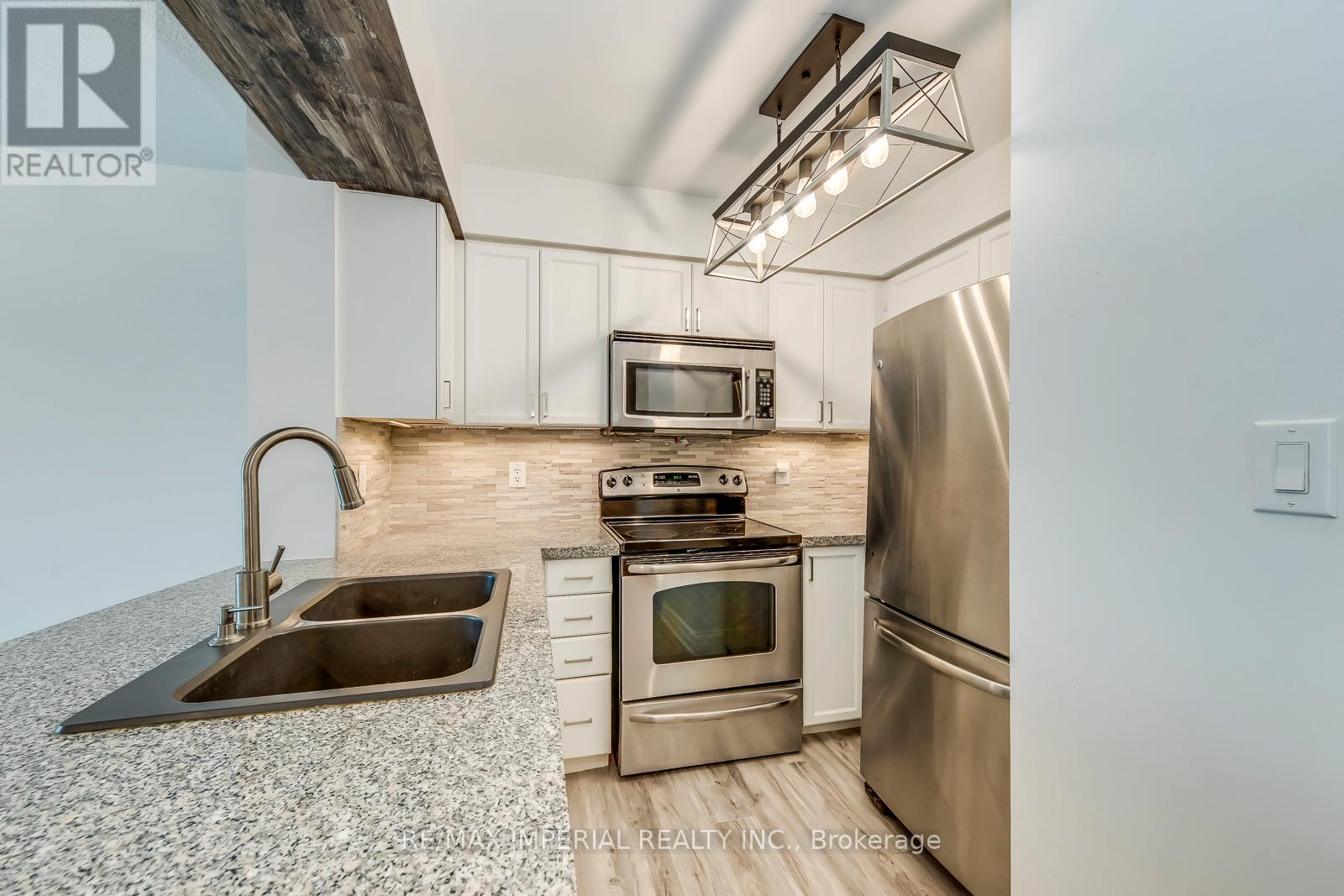 210 - 4850 Glen Erin Drive, Mississauga, Ontario  L5M 7S1 - Photo 15 - W12938544