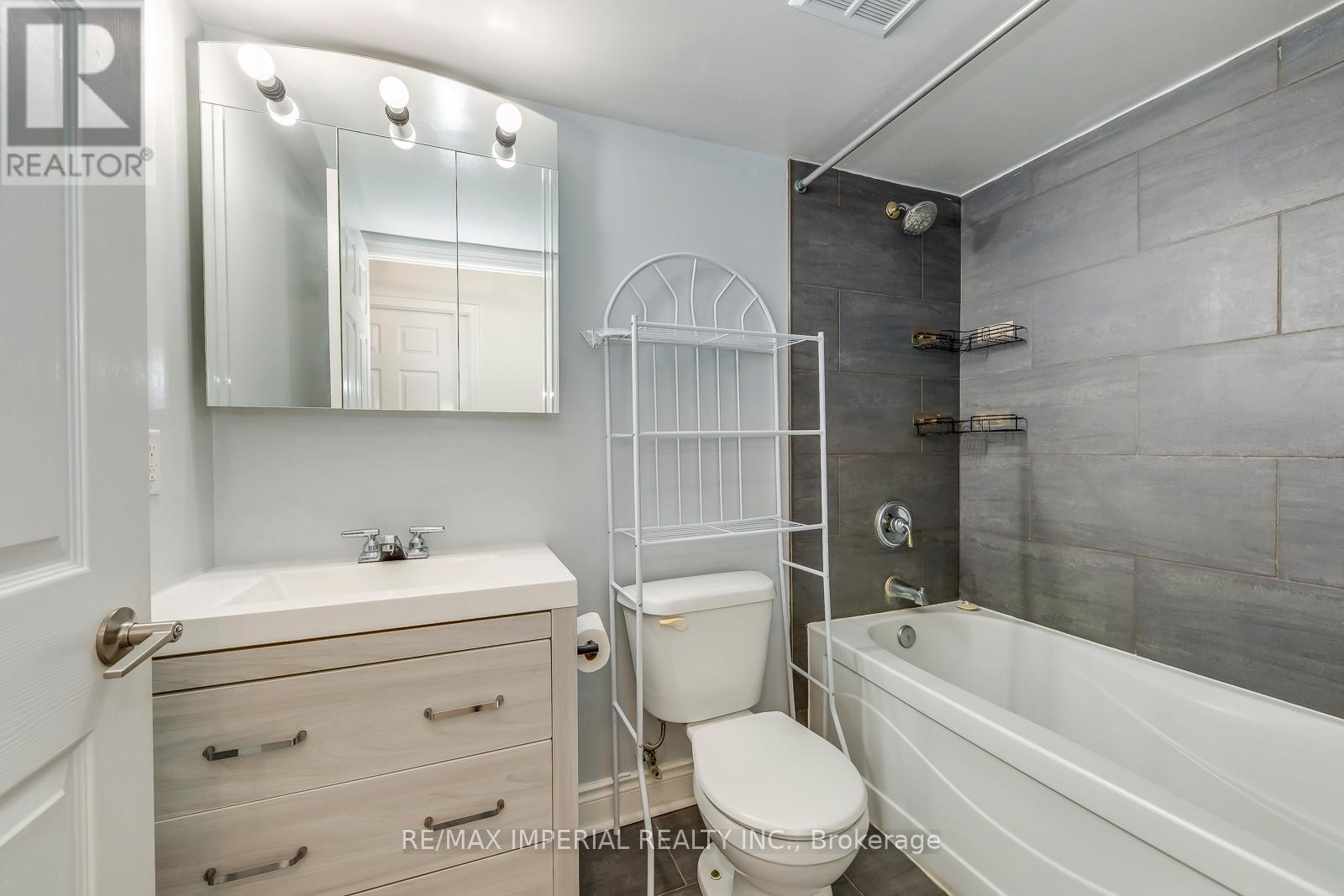 210 - 4850 Glen Erin Drive, Mississauga, Ontario  L5M 7S1 - Photo 32 - W12938544