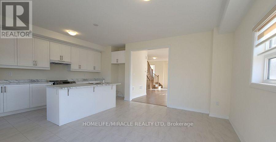 109 Donald Ficht Crescent, Brampton, Ontario  L7A 5H7 - Photo 10 - W12938550