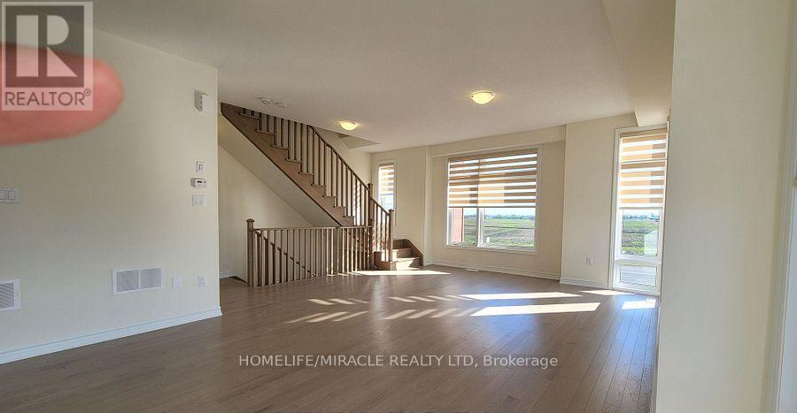 109 Donald Ficht Crescent, Brampton, Ontario  L7A 5H7 - Photo 17 - W12938550