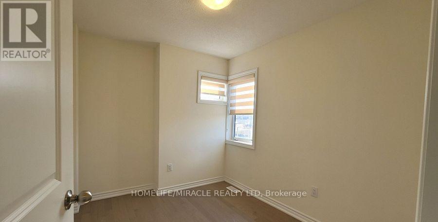 109 Donald Ficht Crescent, Brampton, Ontario  L7A 5H7 - Photo 32 - W12938550