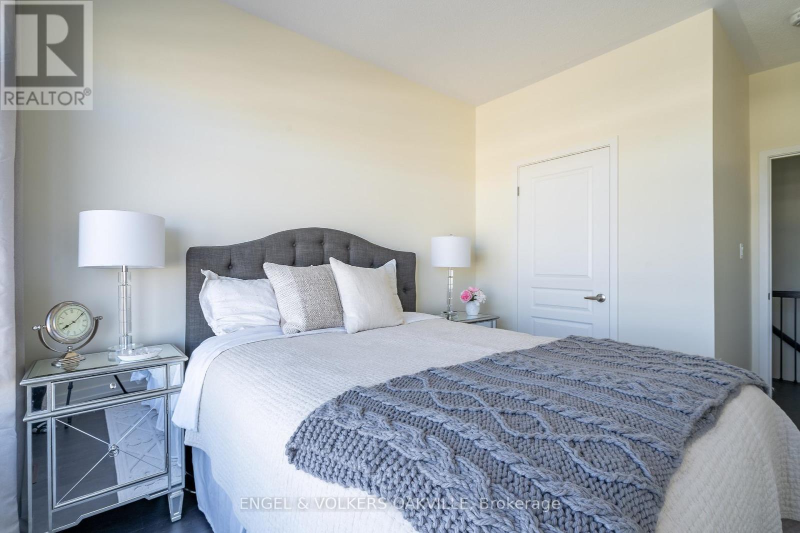 228 Wheat Boom Drive, Oakville, Ontario  L6H 0P4 - Photo 32 - W12938590