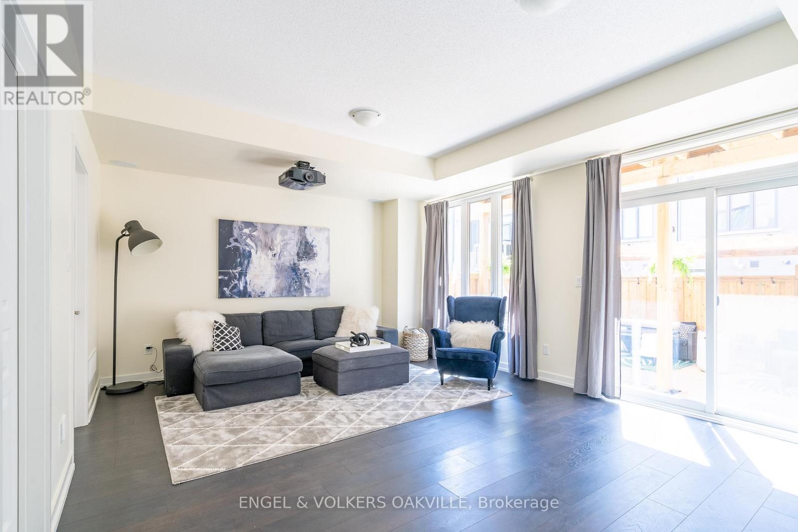 228 Wheat Boom Drive, Oakville, Ontario  L6H 0P4 - Photo 7 - W12938590