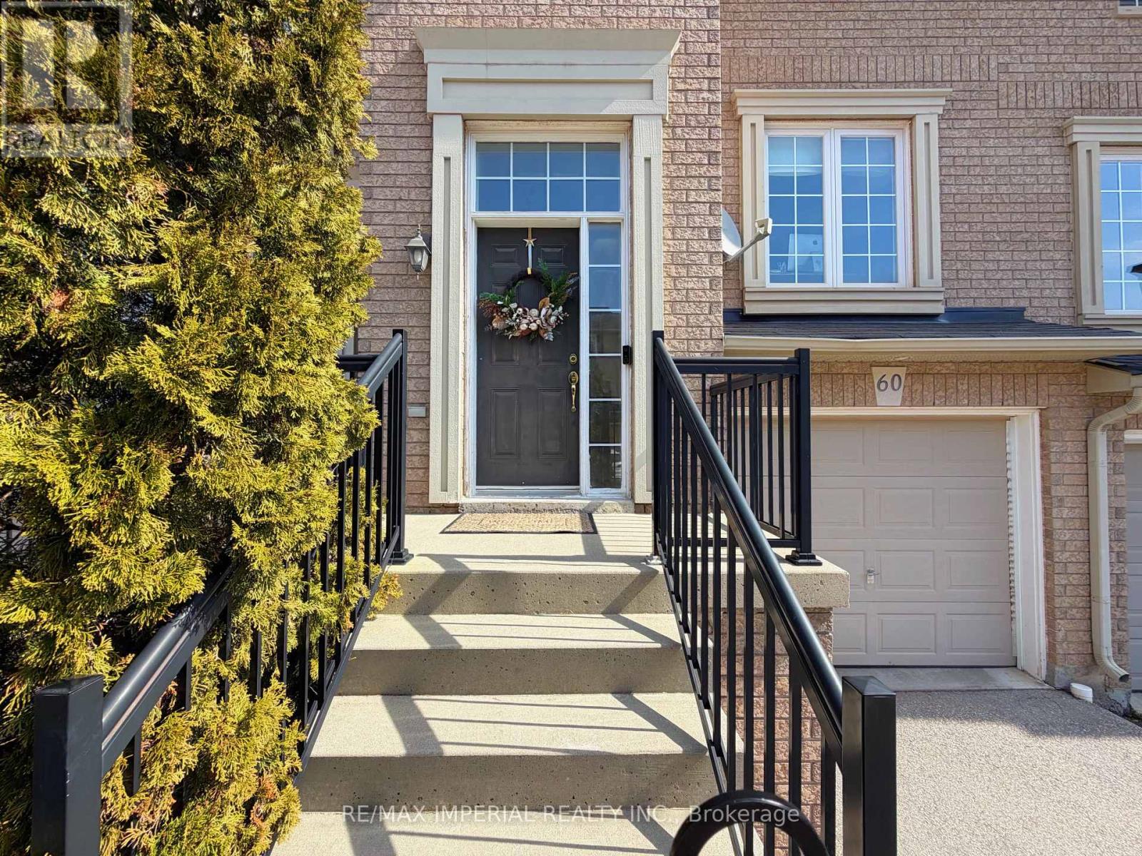 60 - 2280 Baronwood Drive, Oakville, Ontario  L6M 5J8 - Photo 3 - W12938598