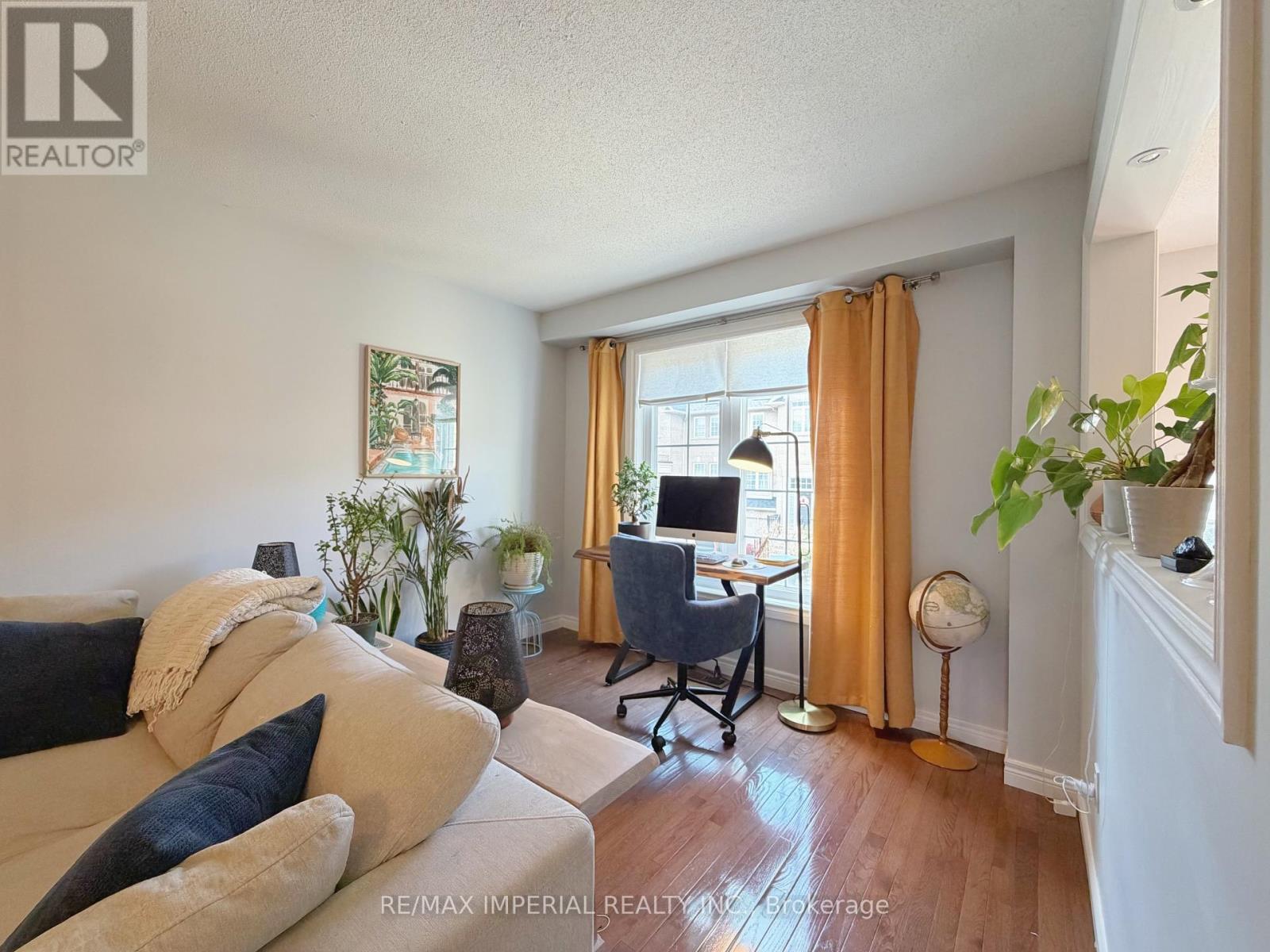 60 - 2280 Baronwood Drive, Oakville, Ontario  L6M 5J8 - Photo 6 - W12938598