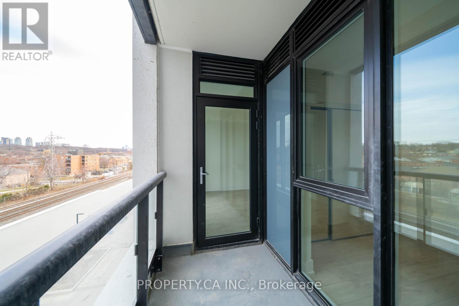 510 - 858 Dupont Street, Toronto, Ontario  M6G 0C1 - Photo 17 - W12938602