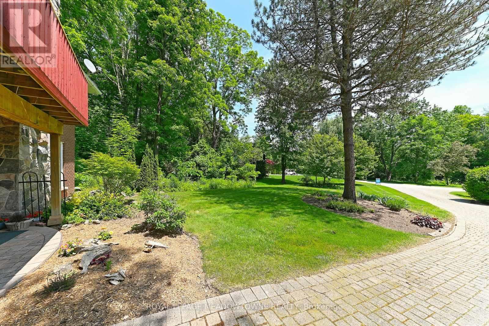 4 Ann Street, Halton Hills, Ontario  L7G 2V2 - Photo 41 - W12938610