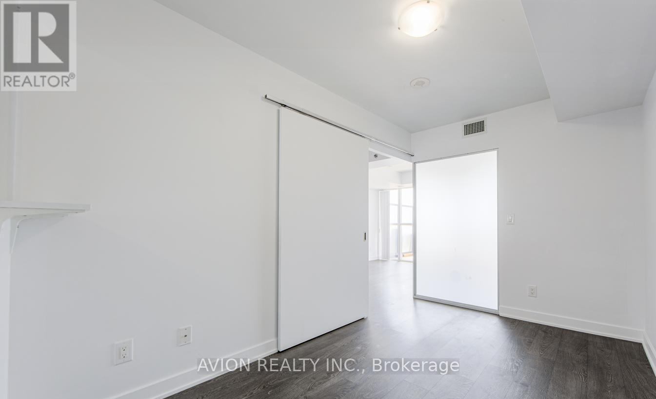 611 - 11 Superior Avenue, Toronto, Ontario  M8V 0A7 - Photo 3 - W12938614