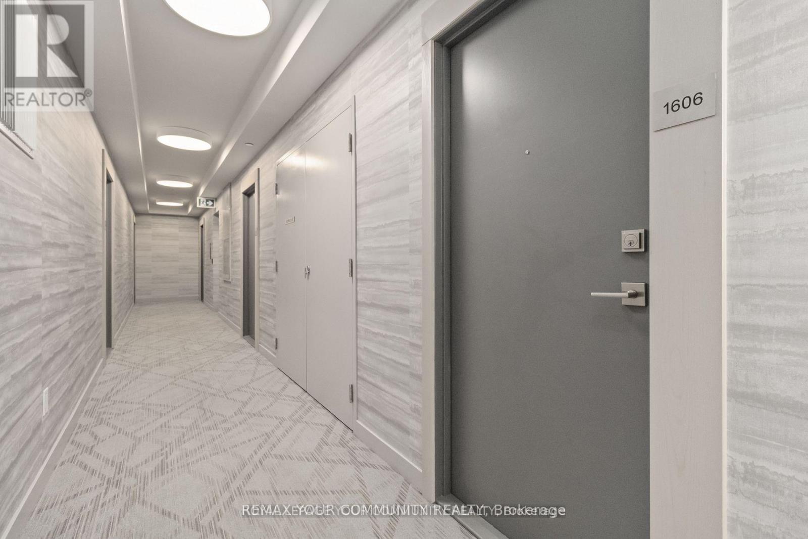 1606 - 4633 Glen Erin Drive, Mississauga, Ontario  L5M 0Y6 - Photo 3 - W12938622