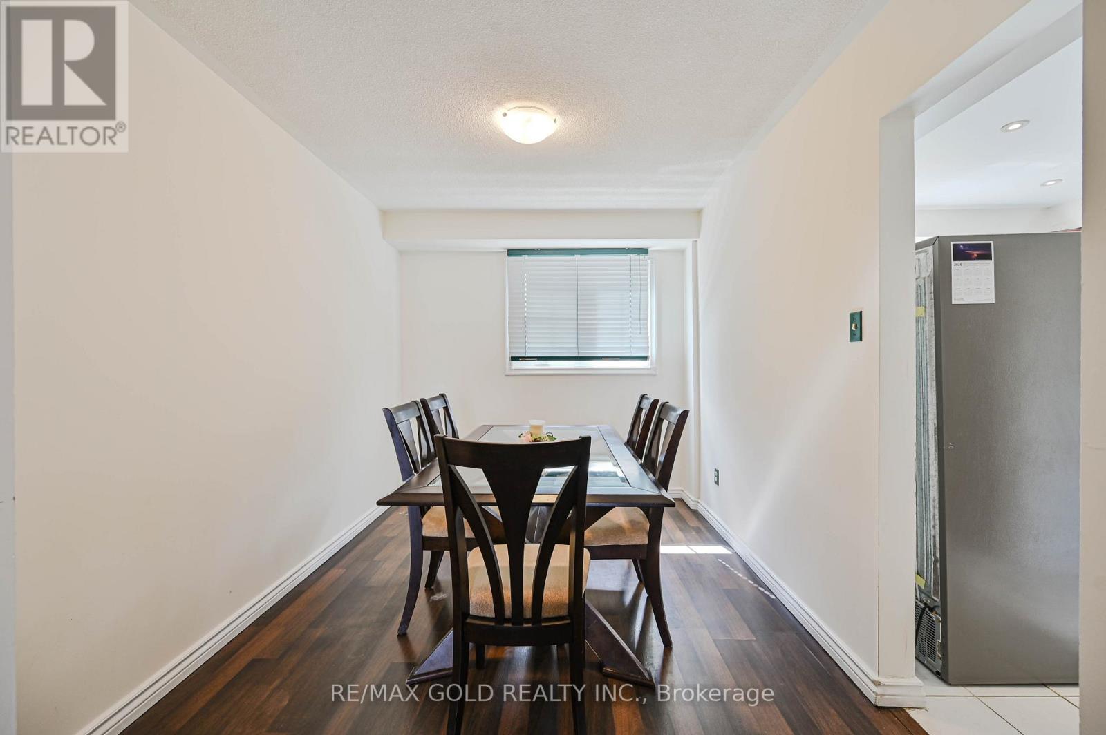 7232 Redfox Road, Mississauga, Ontario  L4T 2L8 - Photo 10 - W12938642