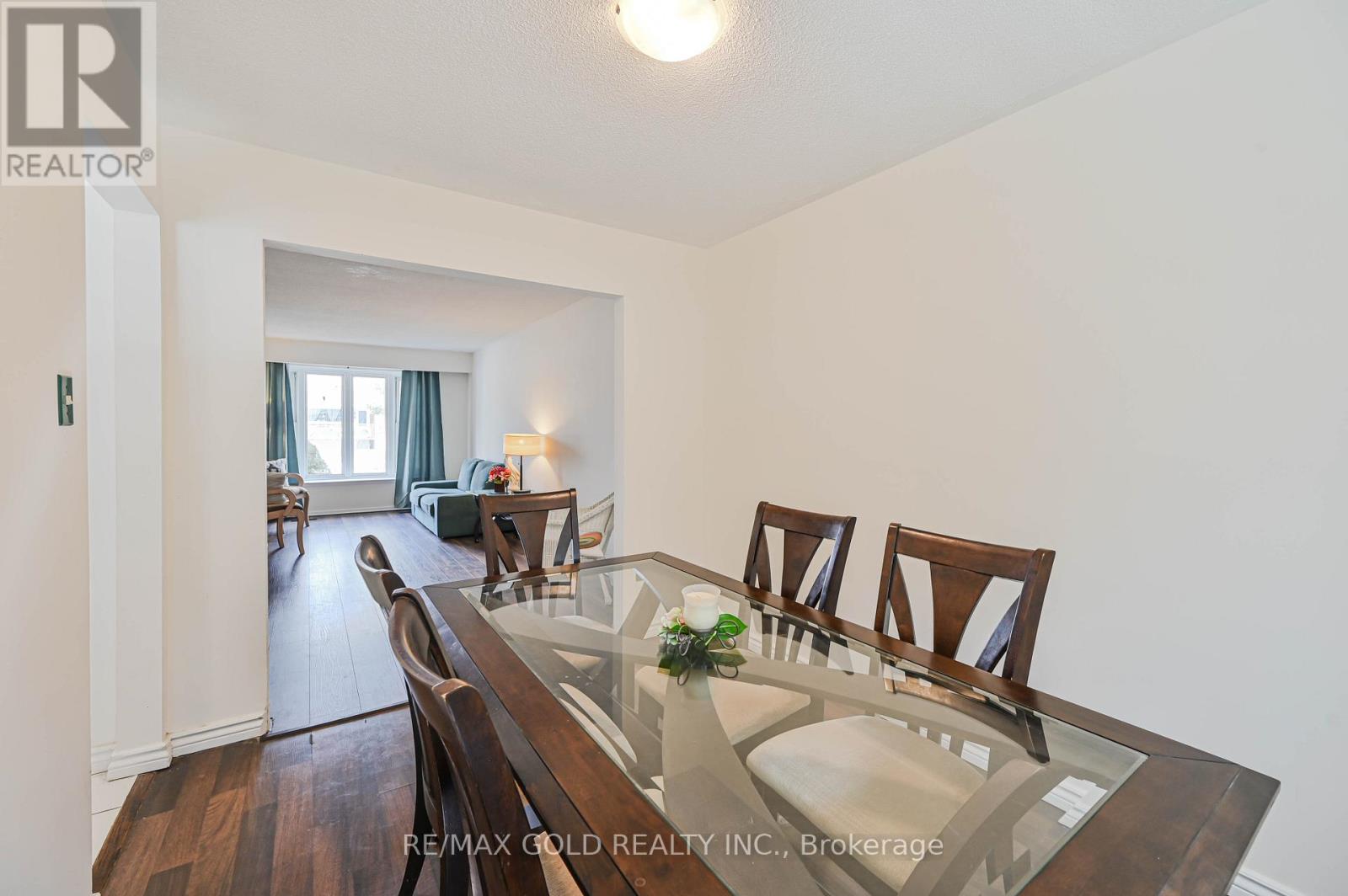 7232 Redfox Road, Mississauga, Ontario  L4T 2L8 - Photo 11 - W12938642