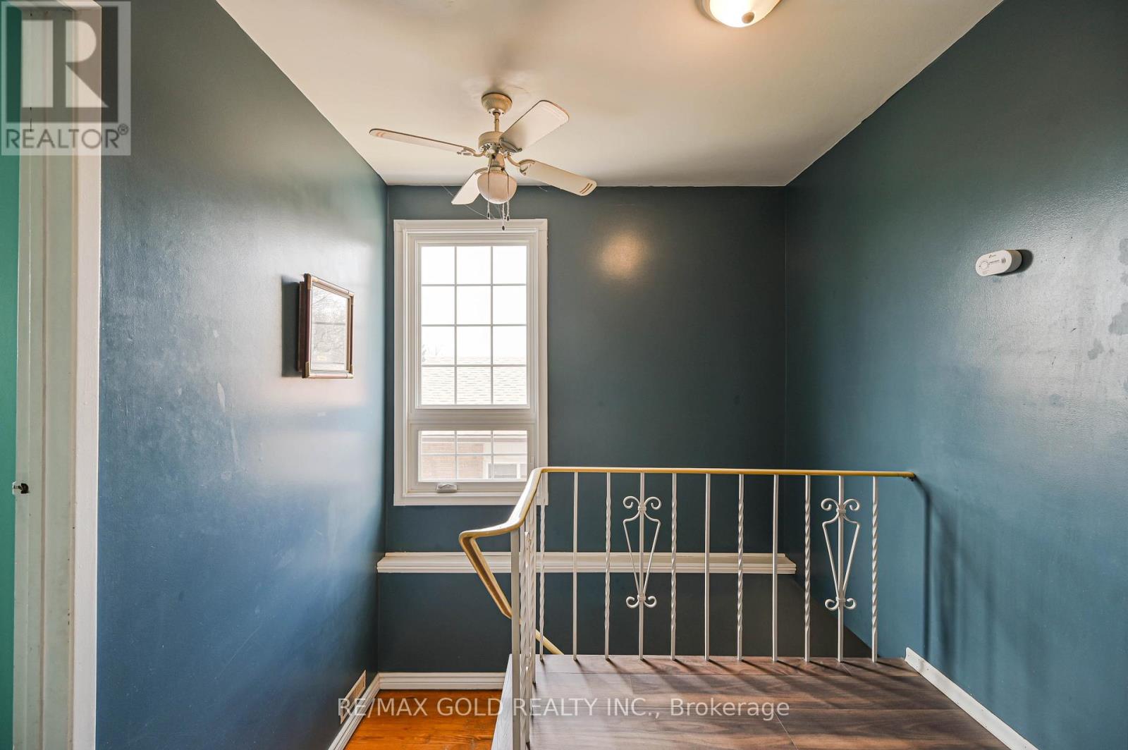 7232 Redfox Road, Mississauga, Ontario  L4T 2L8 - Photo 18 - W12938642