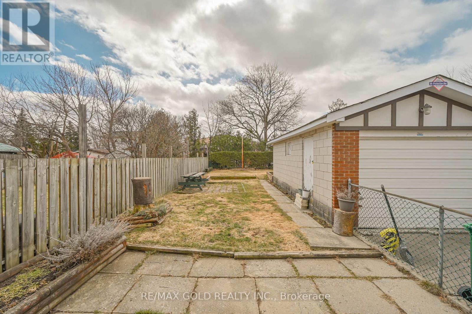 7232 Redfox Road, Mississauga, Ontario  L4T 2L8 - Photo 40 - W12938642