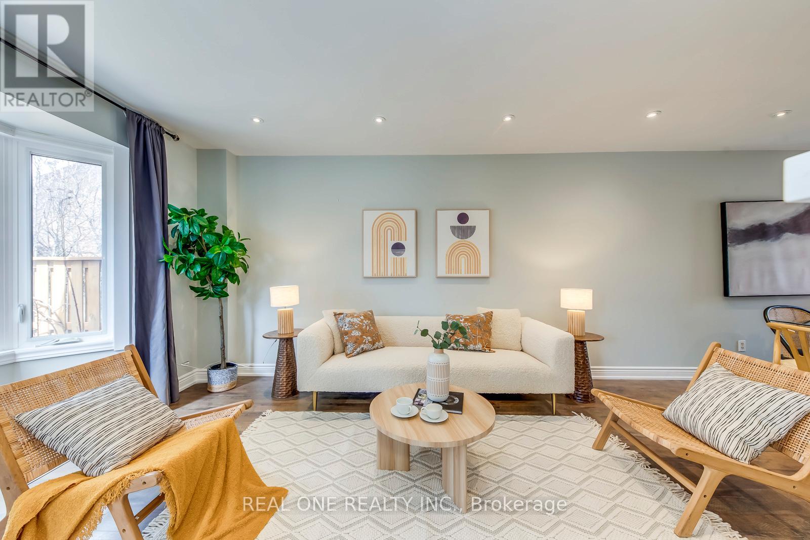 2 - 2006 Glenada Crescent, Oakville, Ontario  L6H 5R9 - Photo 10 - W12938650