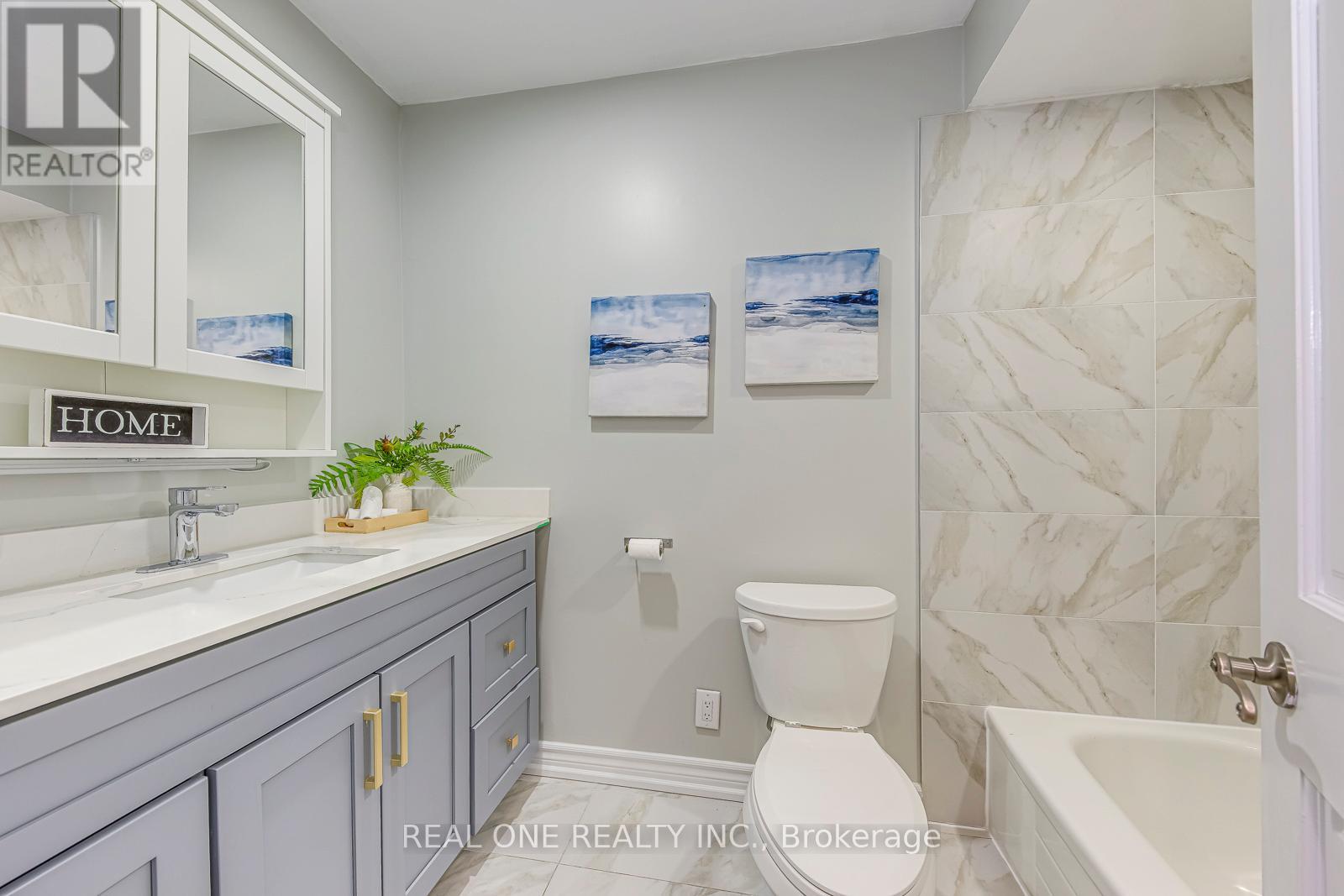 2 - 2006 Glenada Crescent, Oakville, Ontario  L6H 5R9 - Photo 39 - W12938650