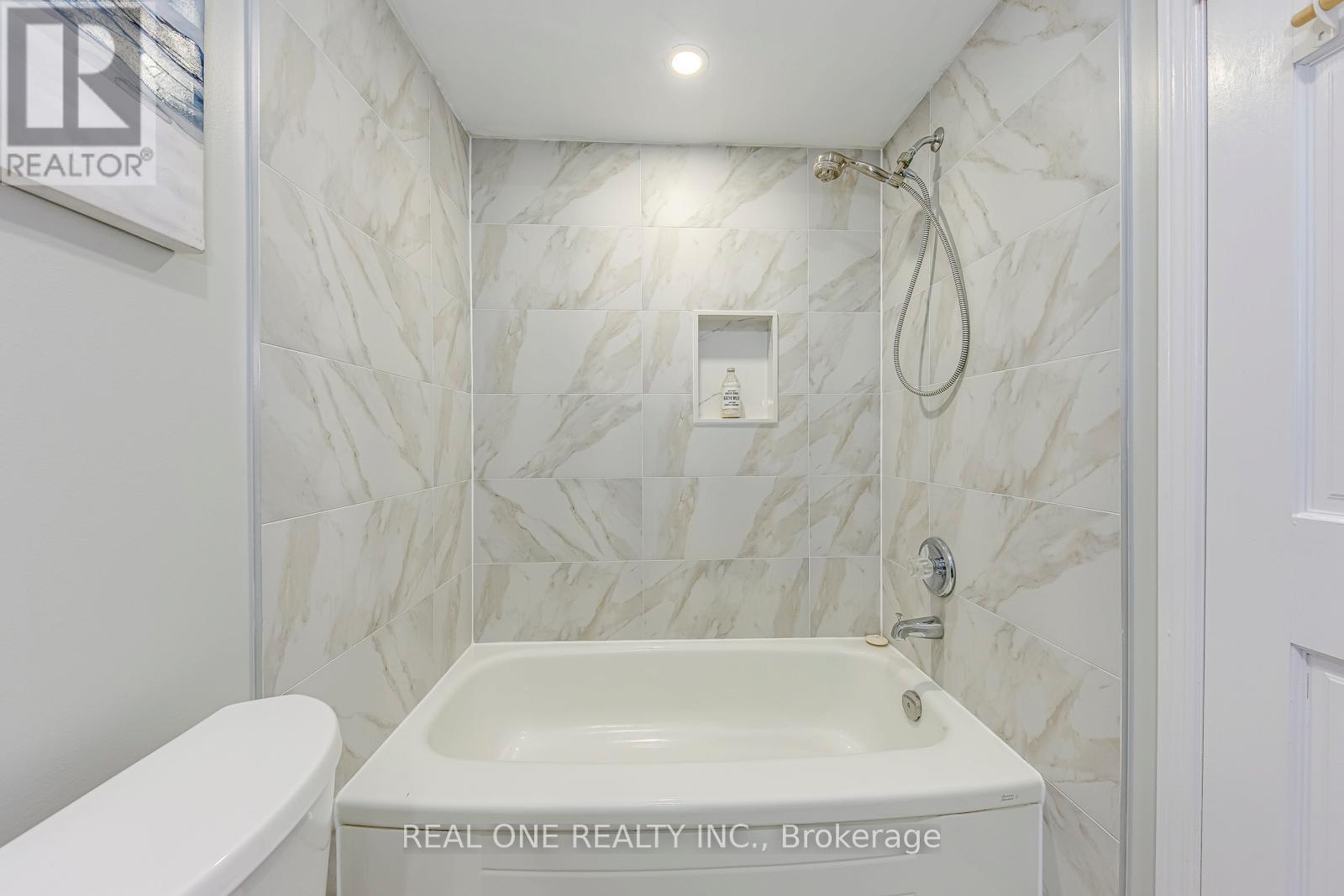 2 - 2006 Glenada Crescent, Oakville, Ontario  L6H 5R9 - Photo 40 - W12938650