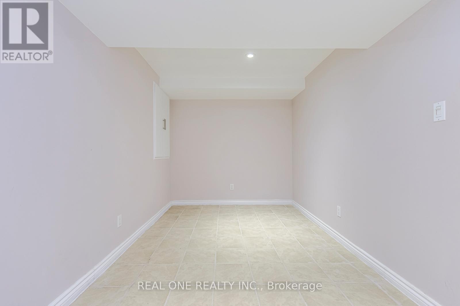 2 - 2006 Glenada Crescent, Oakville, Ontario  L6H 5R9 - Photo 43 - W12938650