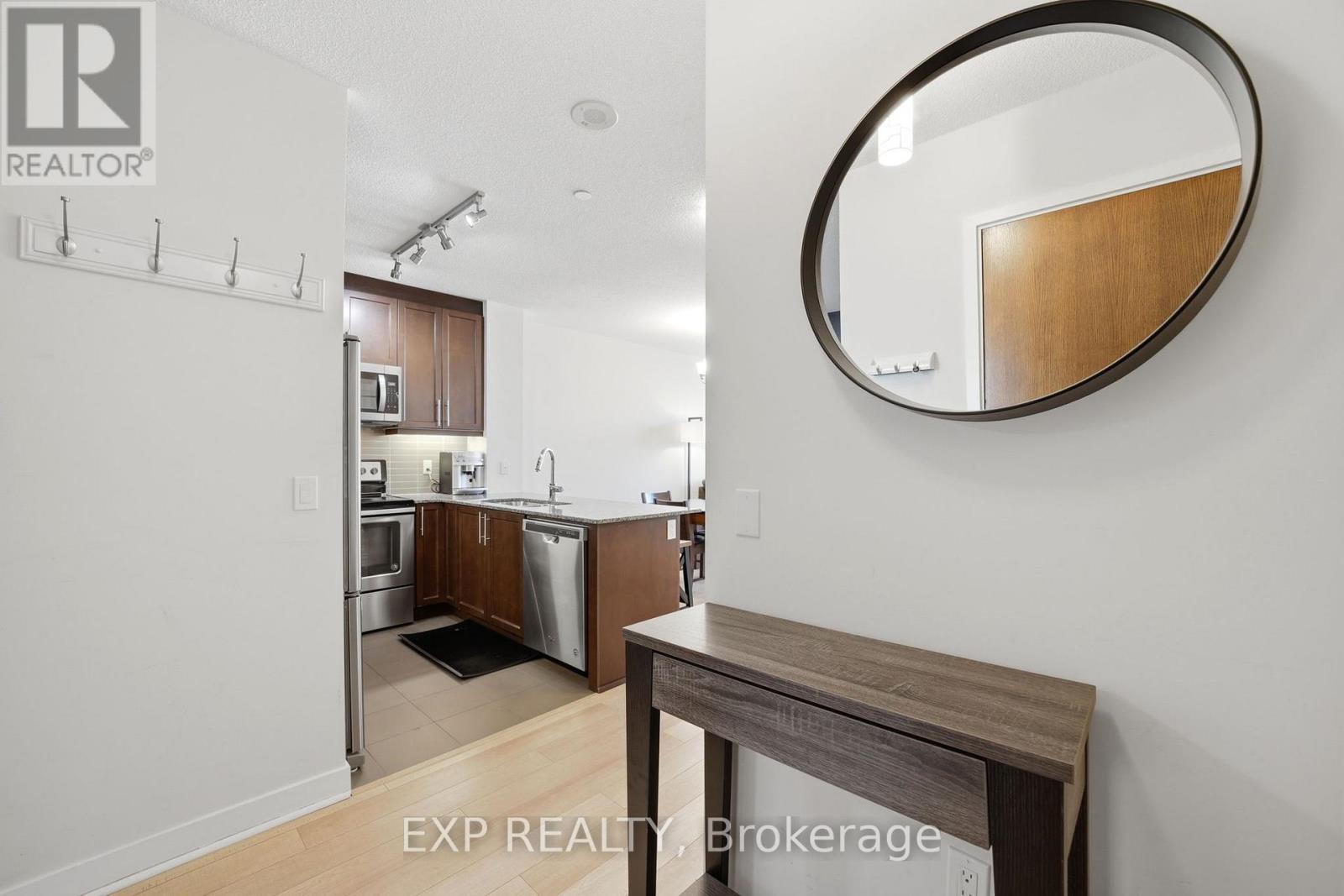 401 - 3975 Grand Park Drive, Mississauga, Ontario  L5B 0K4 - Photo 5 - W12938652