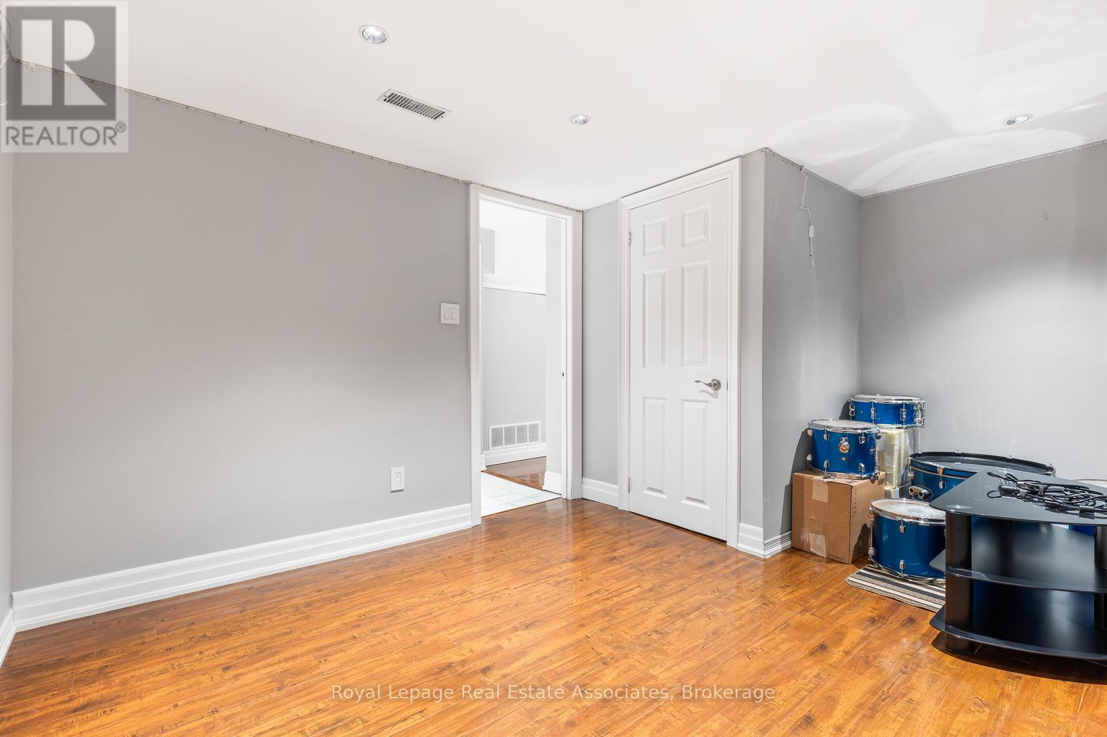 25 - 2766 Folkway Drive, Mississauga, Ontario  L5L 3M3 - Photo 38 - W12938666