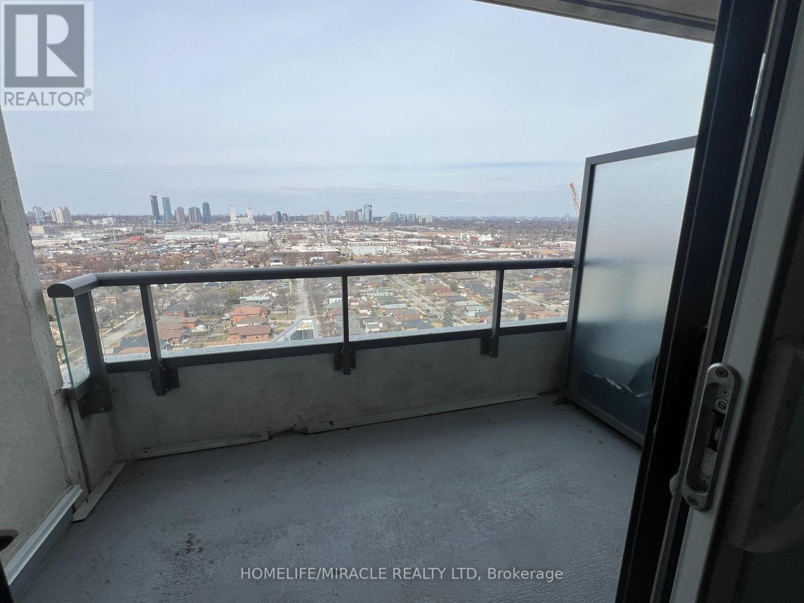 2010 - 15 Zorra Street, Toronto, Ontario  M8Z 4Z6 - Photo 14 - W12938668