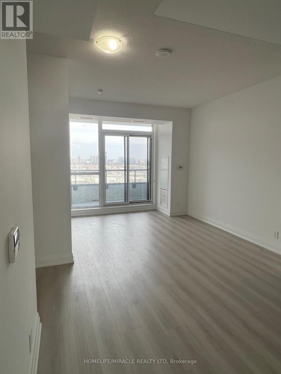 2010 - 15 Zorra Street, Toronto, Ontario  M8Z 4Z6 - Photo 5 - W12938668