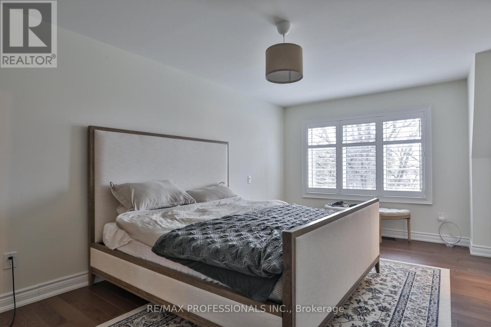 18 Dryden Way, Toronto, Ontario  M9R 0B2 - Photo 11 - W12938736