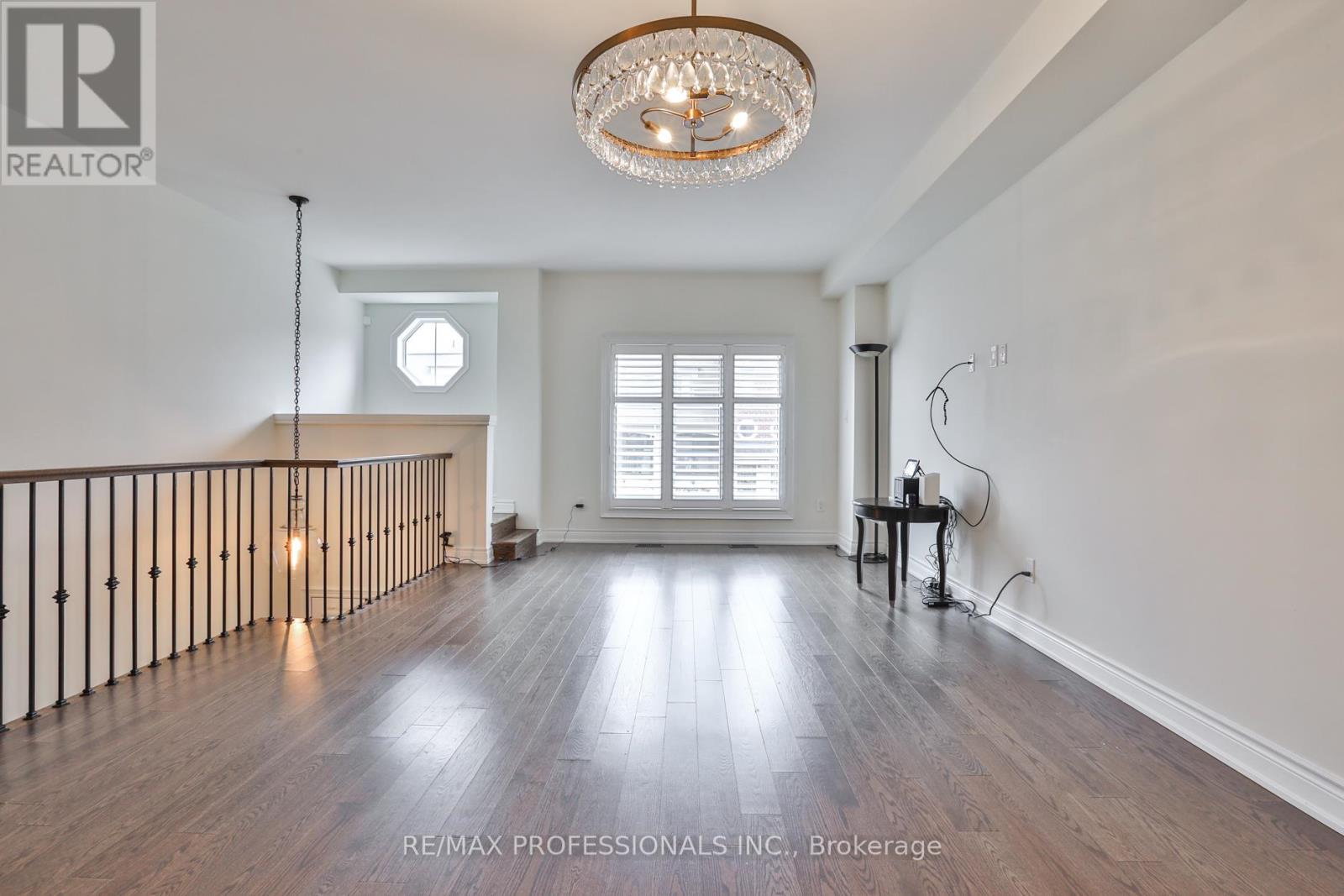 18 Dryden Way, Toronto, Ontario  M9R 0B2 - Photo 2 - W12938736