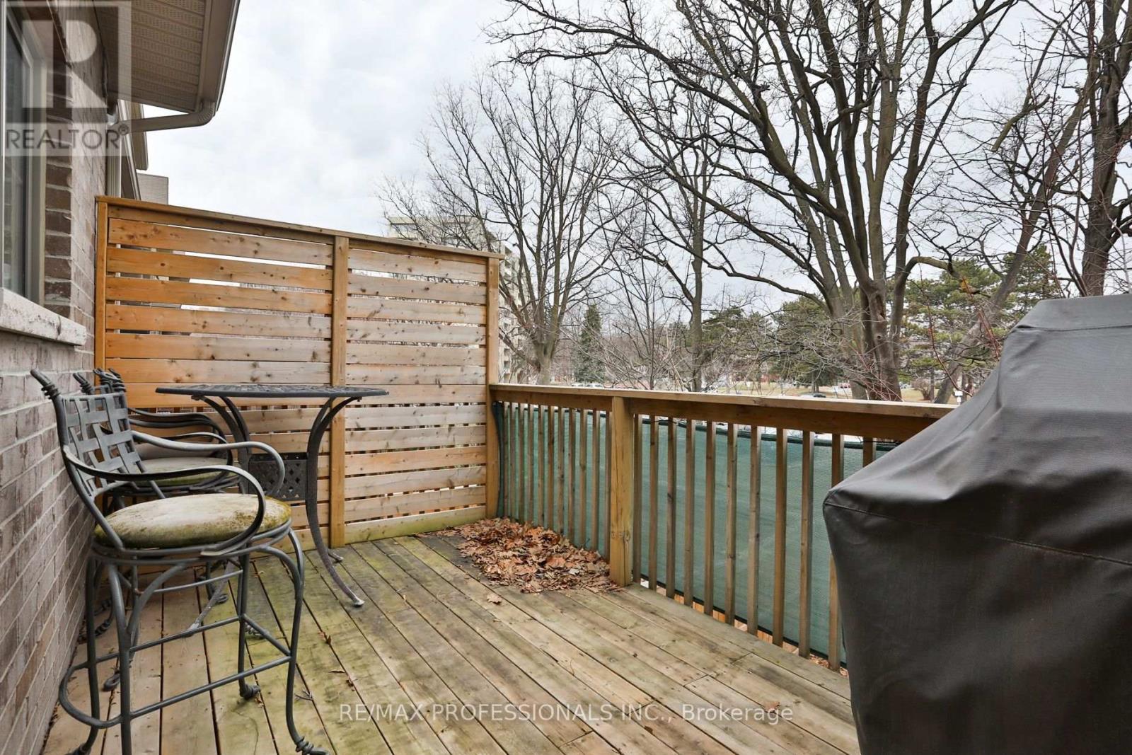 18 Dryden Way, Toronto, Ontario  M9R 0B2 - Photo 8 - W12938736