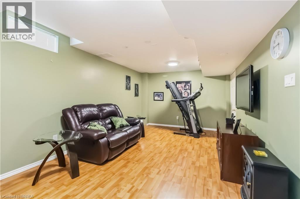 156 Osborn Avenue, Brantford, Ontario  N3T 6S7 - Photo 25 - 40816416