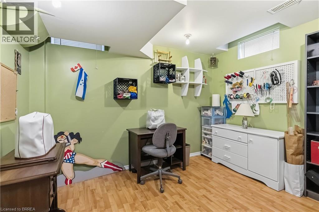 156 Osborn Avenue, Brantford, Ontario  N3T 6S7 - Photo 27 - 40816416