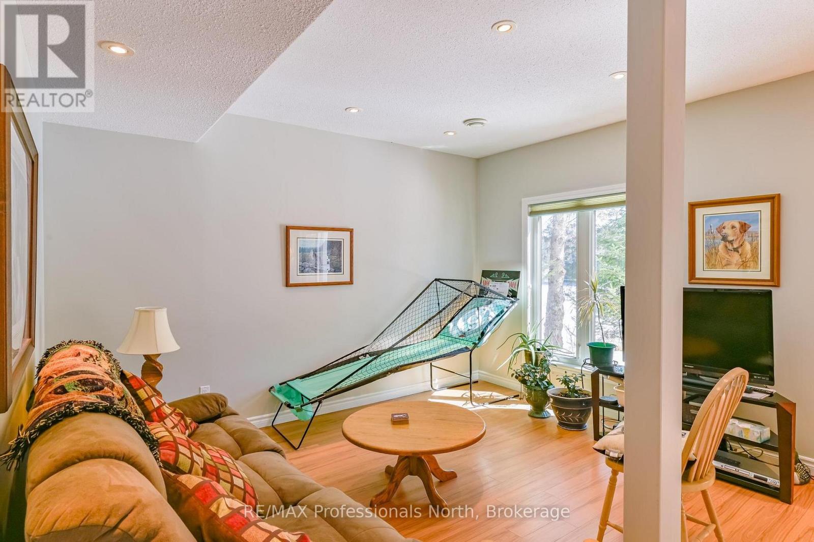 1099 Summer Lane, Minden Hills, Ontario  K0M 2K0 - Photo 22 - X12938388