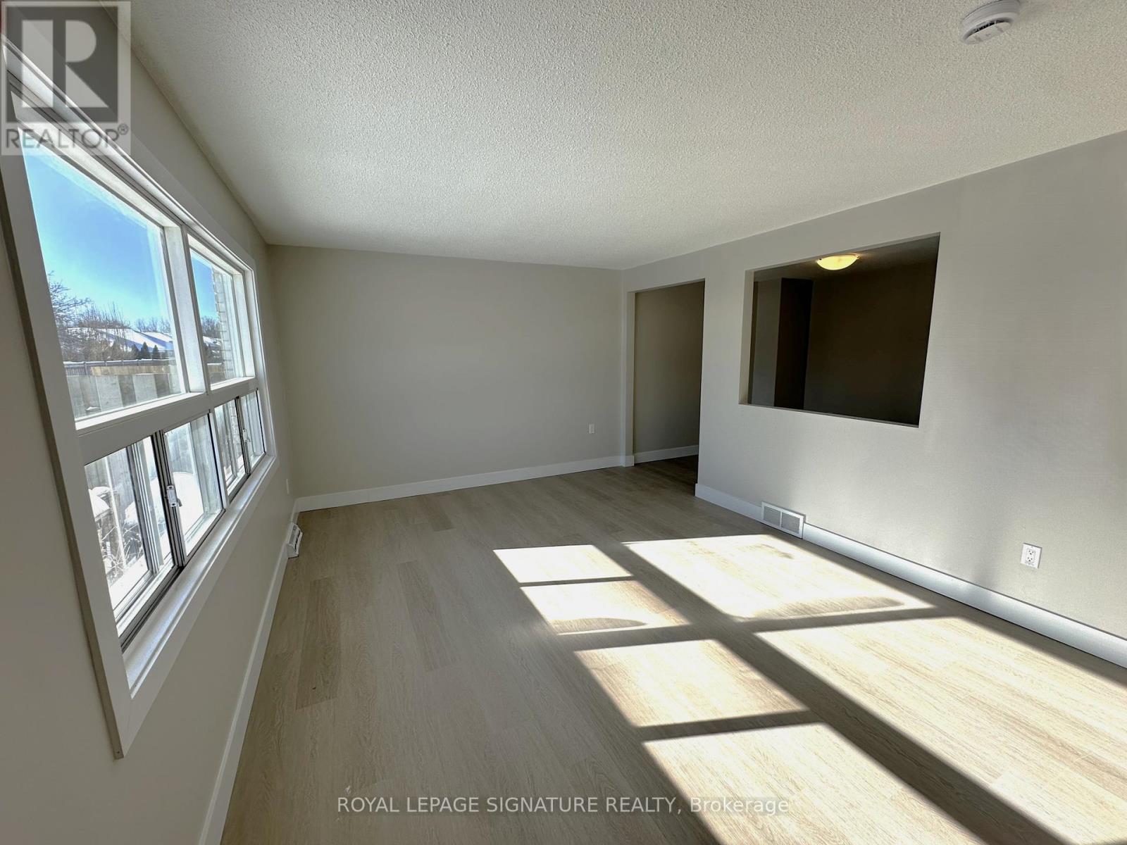 B - 107 Endicott Terrace, Welland, Ontario  L3C 5S3 - Photo 3 - X12938530