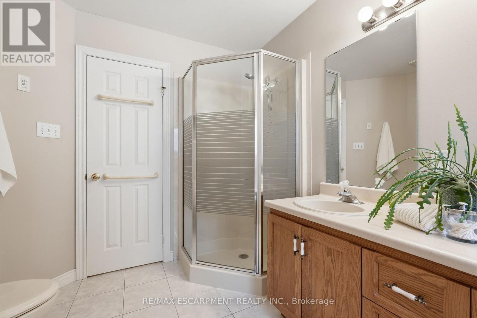 85 Heritage Drive, Hamilton, Ontario  L8G 4P5 - Photo 28 - X12938568