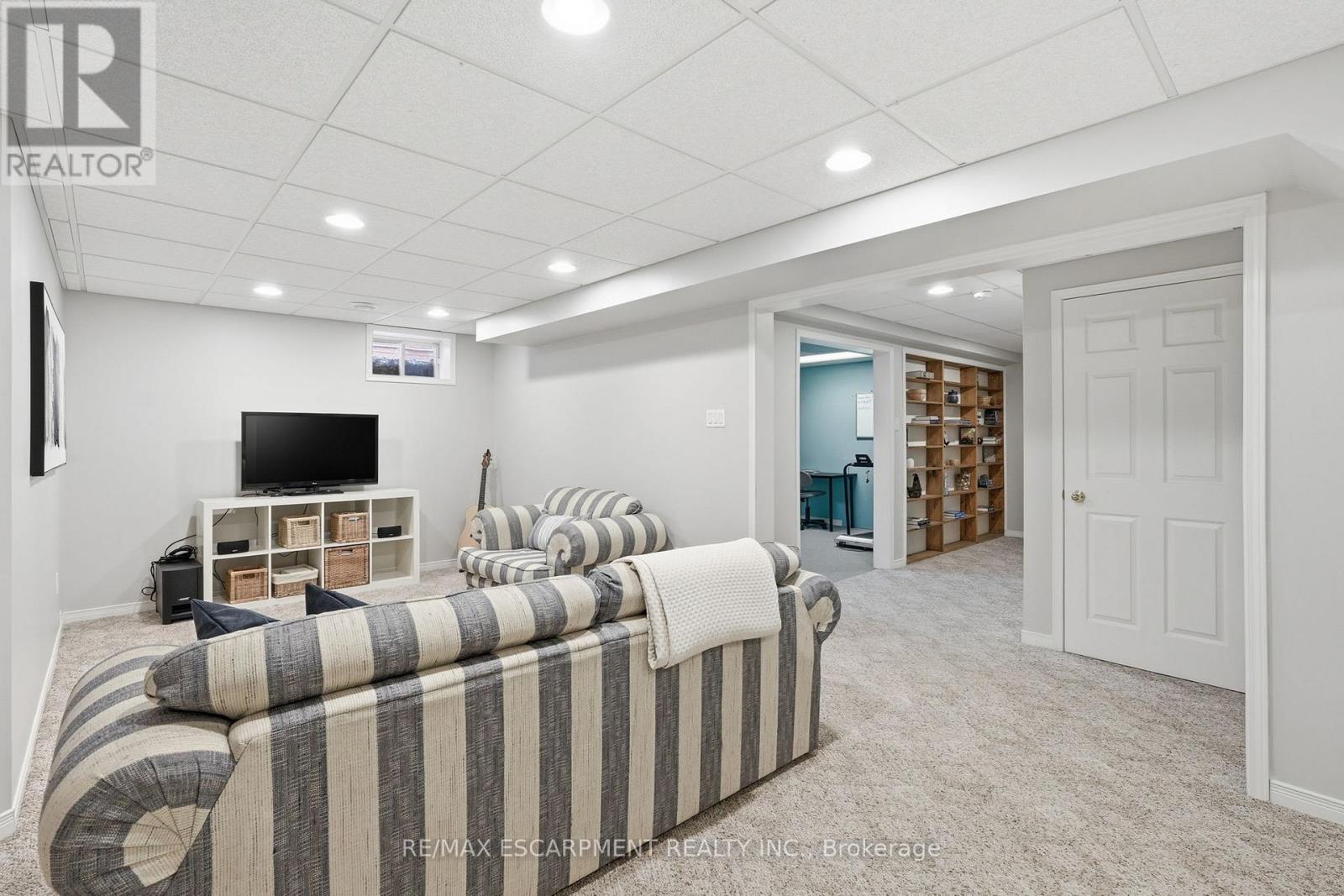 85 Heritage Drive, Hamilton, Ontario  L8G 4P5 - Photo 35 - X12938568