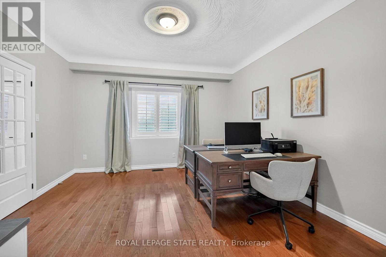 40 Parkwood Road, Grimsby, Ontario  L3M 4K9 - Photo 25 - X12938638