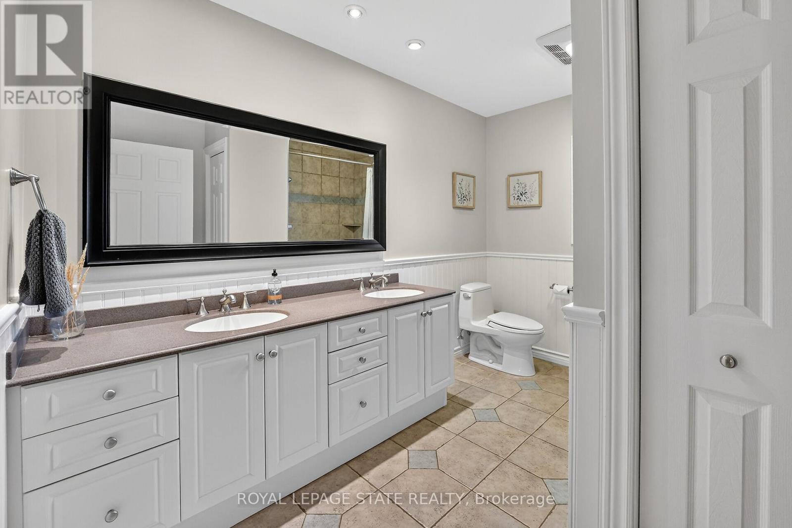 40 Parkwood Road, Grimsby, Ontario  L3M 4K9 - Photo 35 - X12938638