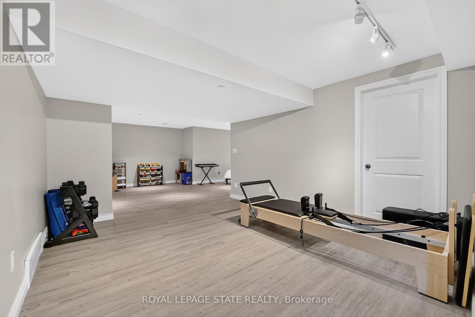 40 Parkwood Road, Grimsby, Ontario  L3M 4K9 - Photo 39 - X12938638