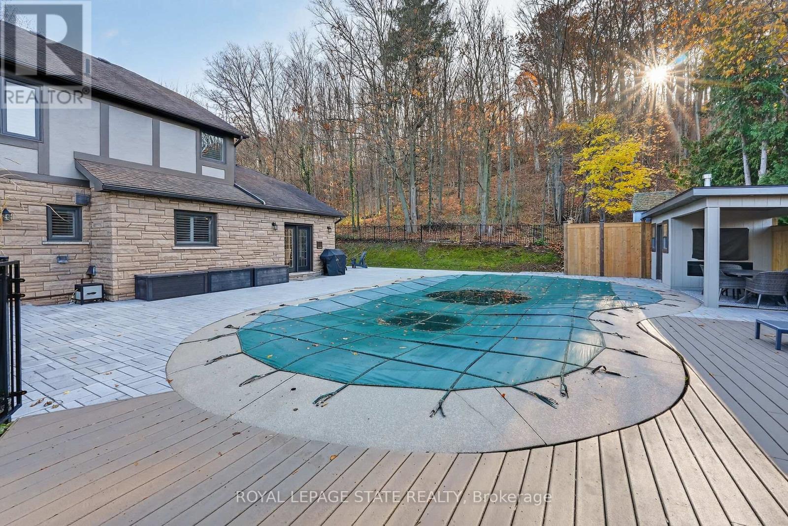 40 Parkwood Road, Grimsby, Ontario  L3M 4K9 - Photo 47 - X12938638