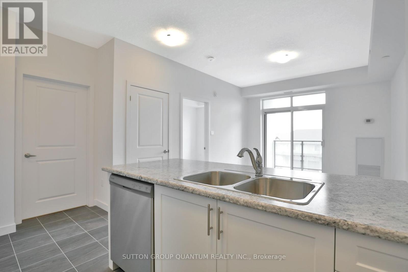 319 - 101 Shoreview Place, Hamilton, Ontario  L8E 0K2 - Photo 11 - X12938644