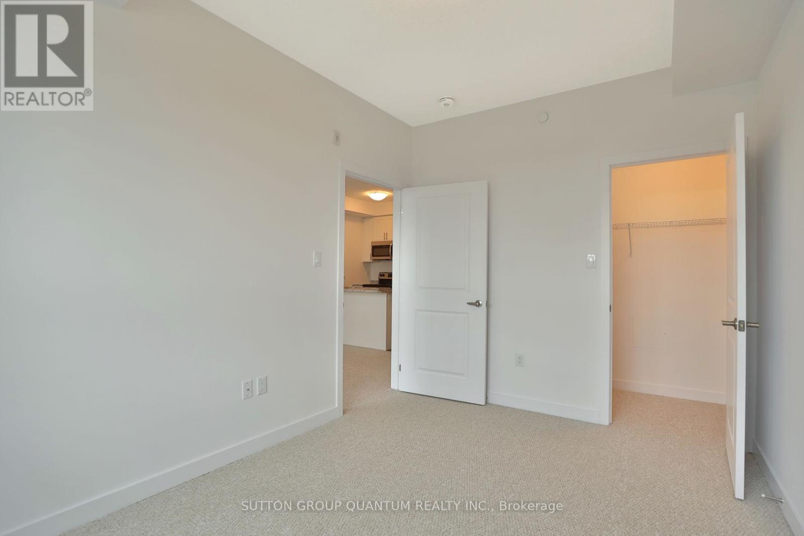 319 - 101 Shoreview Place, Hamilton, Ontario  L8E 0K2 - Photo 14 - X12938644