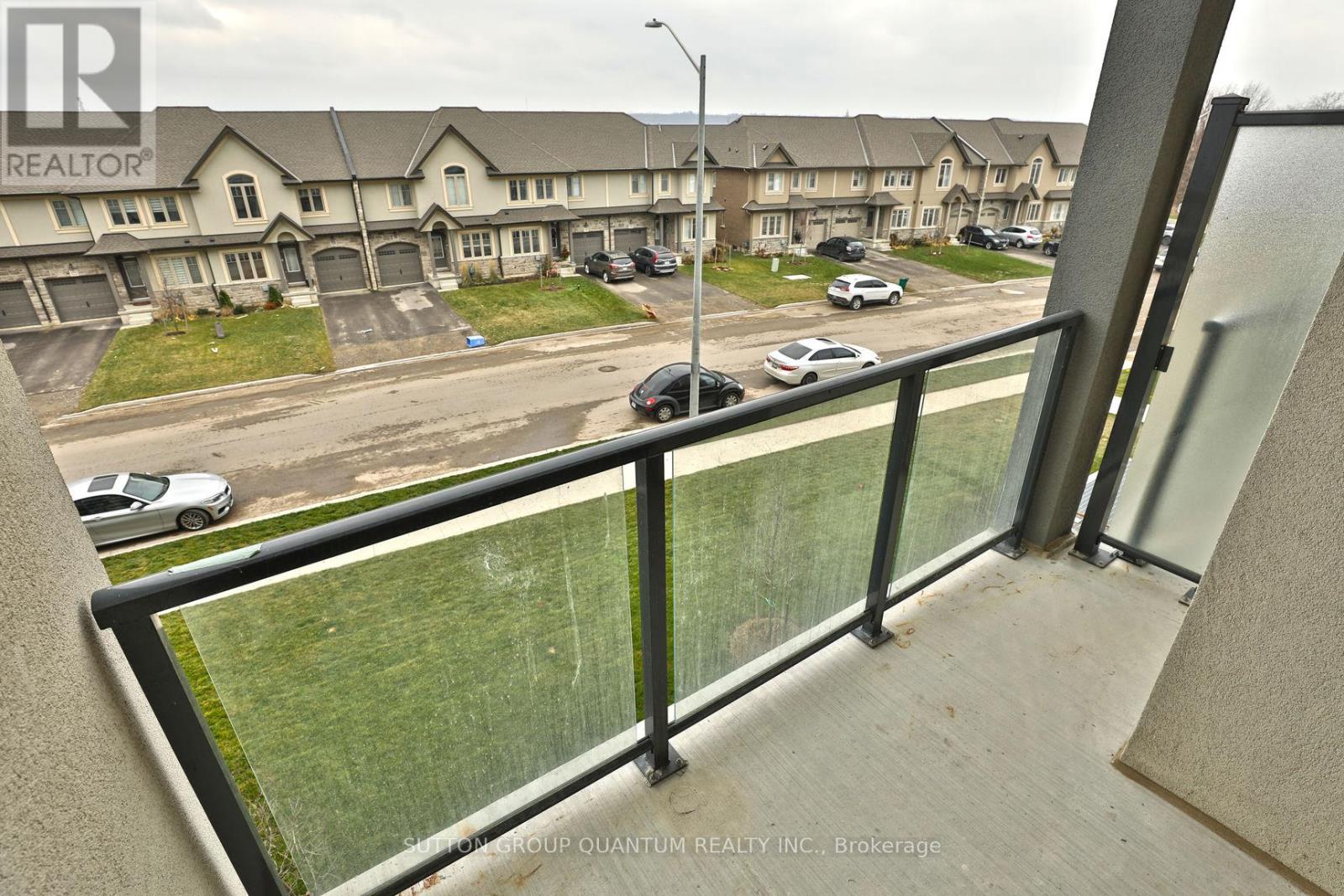 319 - 101 Shoreview Place, Hamilton, Ontario  L8E 0K2 - Photo 6 - X12938644