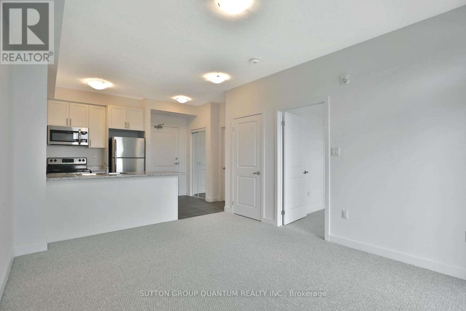 319 - 101 Shoreview Place, Hamilton, Ontario  L8E 0K2 - Photo 8 - X12938644