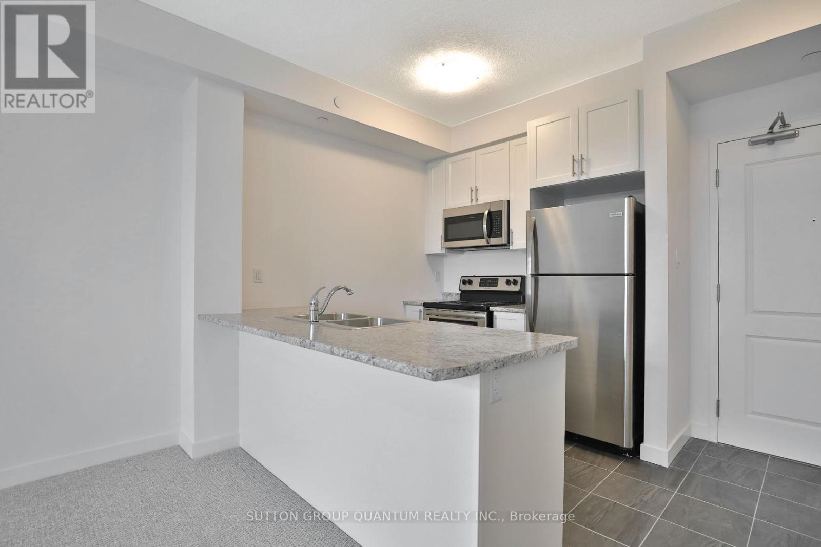 319 - 101 Shoreview Place, Hamilton, Ontario  L8E 0K2 - Photo 9 - X12938644