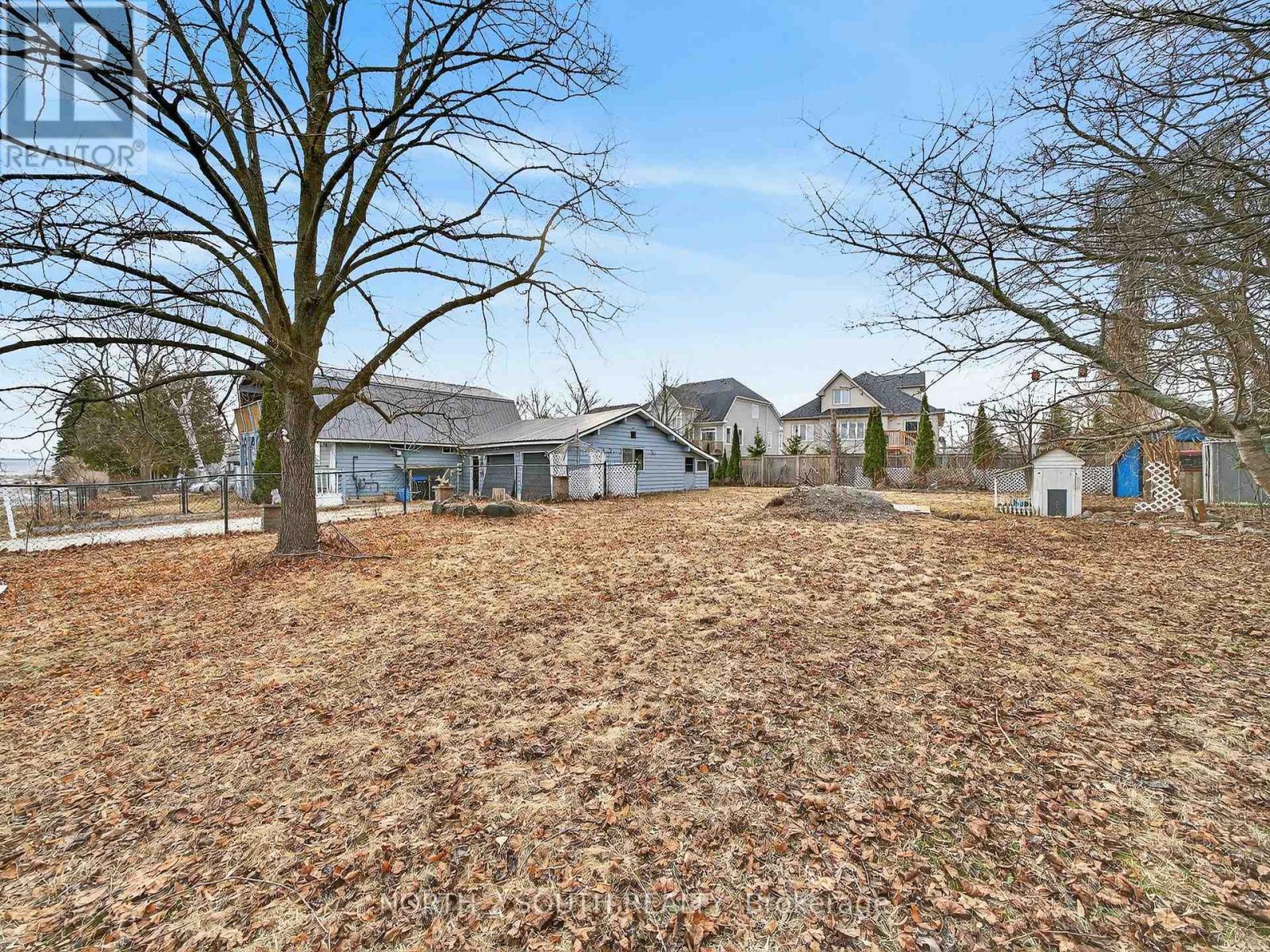 9 Bayview Avenue, Wasaga Beach, Ontario  L9Z 0E9 - Photo 7 - S12937850