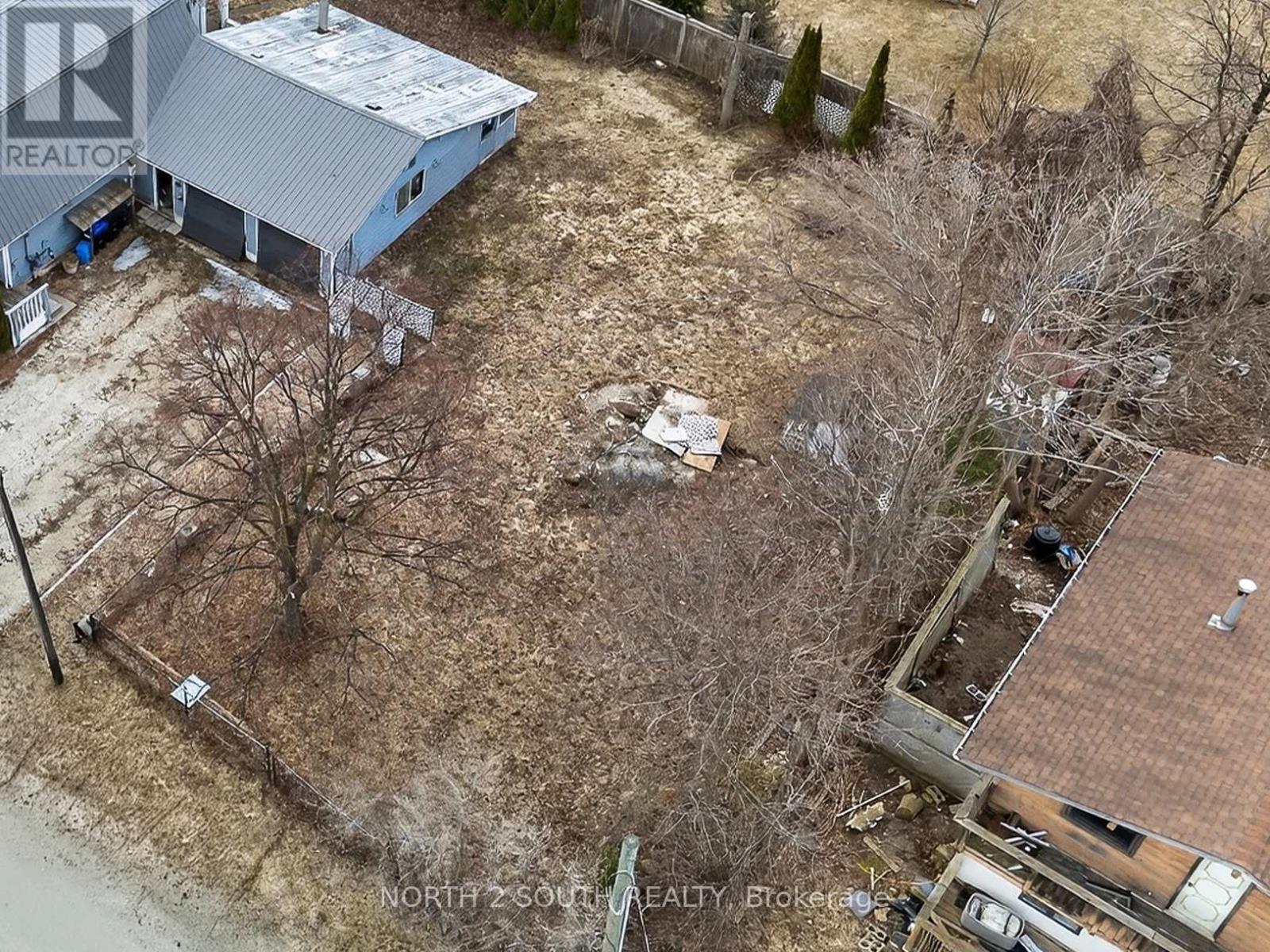 9 Bayview Avenue, Wasaga Beach, Ontario  L9Z 0E9 - Photo 9 - S12937850