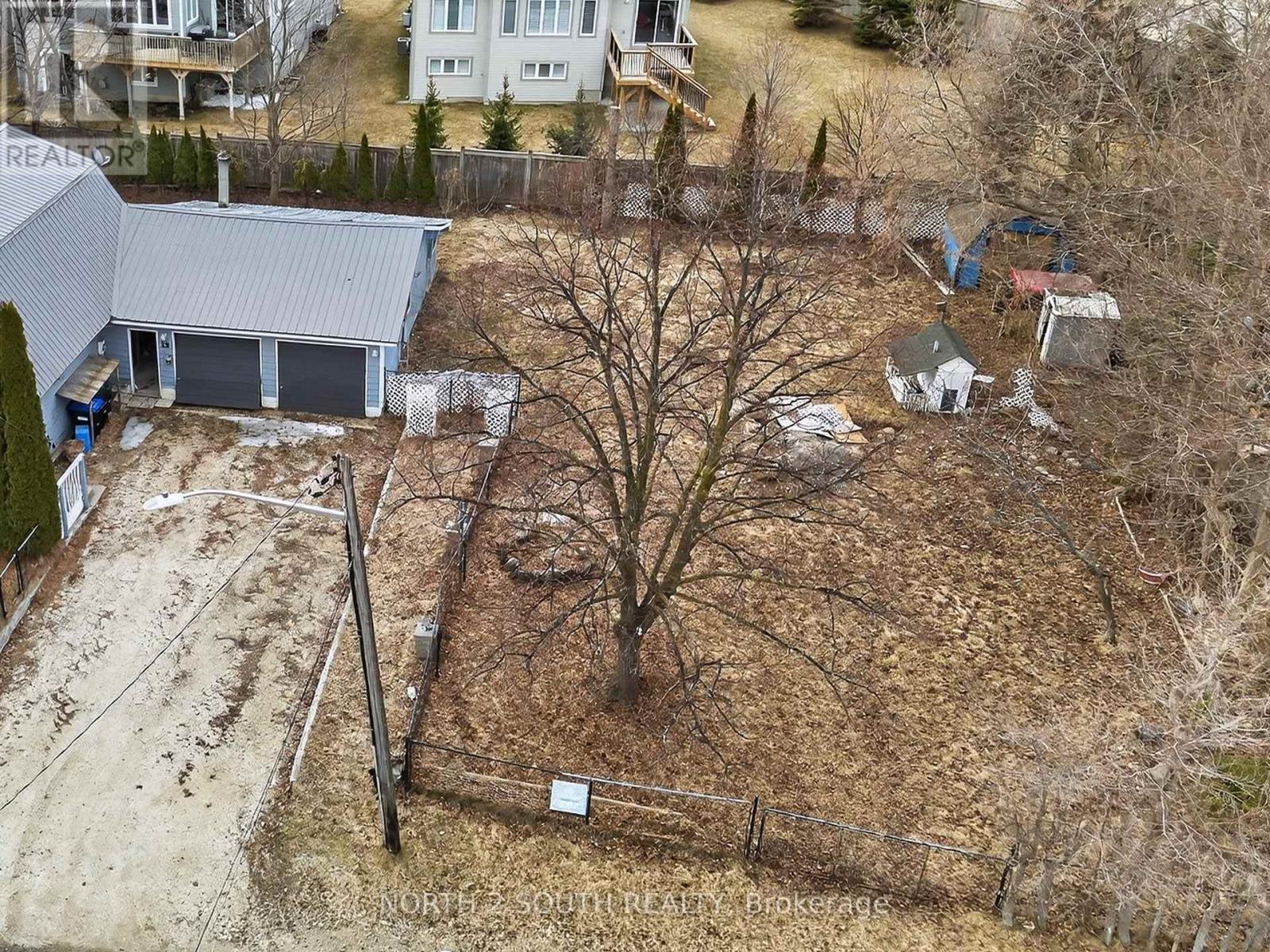 9 Bayview Avenue, Wasaga Beach, Ontario  L9Z 0E9 - Photo 8 - S12937850