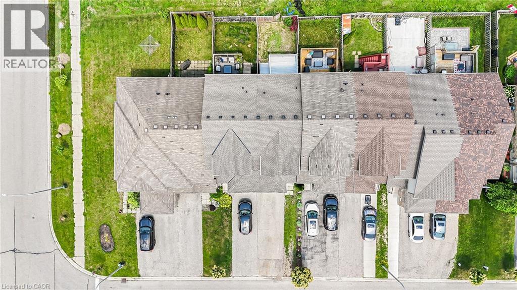 9 Red Clover Crescent, Kitchener, Ontario  N2E 4G9 - Photo 2 - 40816413