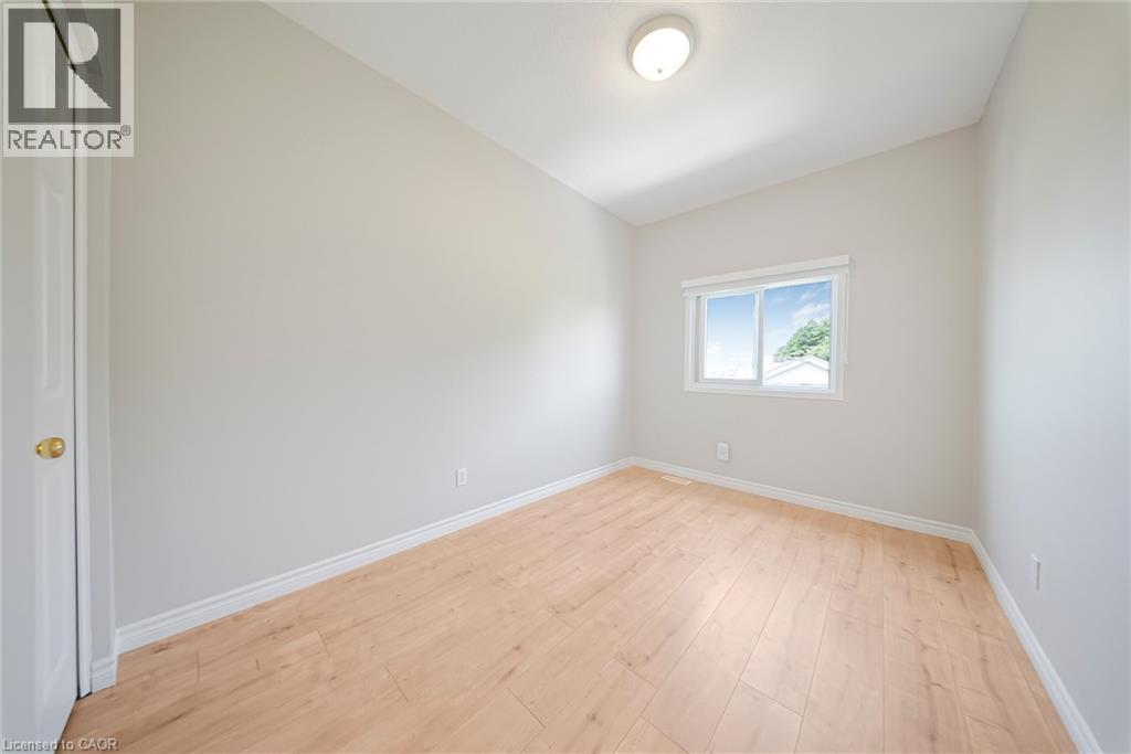 9 Red Clover Crescent, Kitchener, Ontario  N2E 4G9 - Photo 23 - 40816413